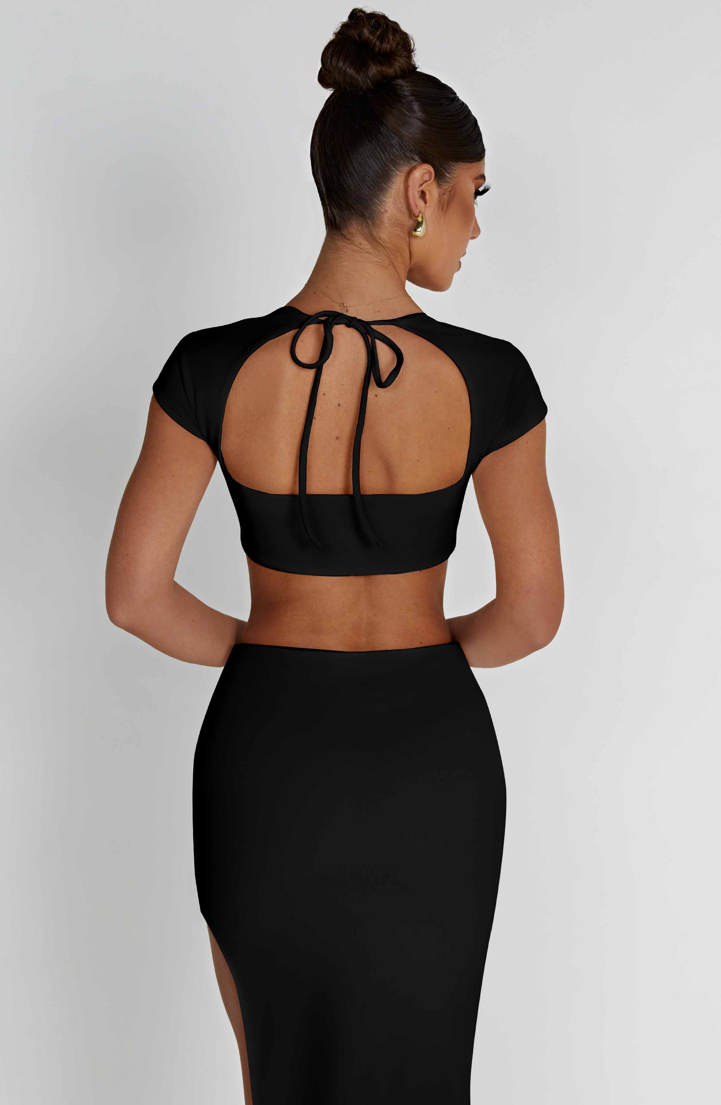 Adorn Top - Black - LioraBella