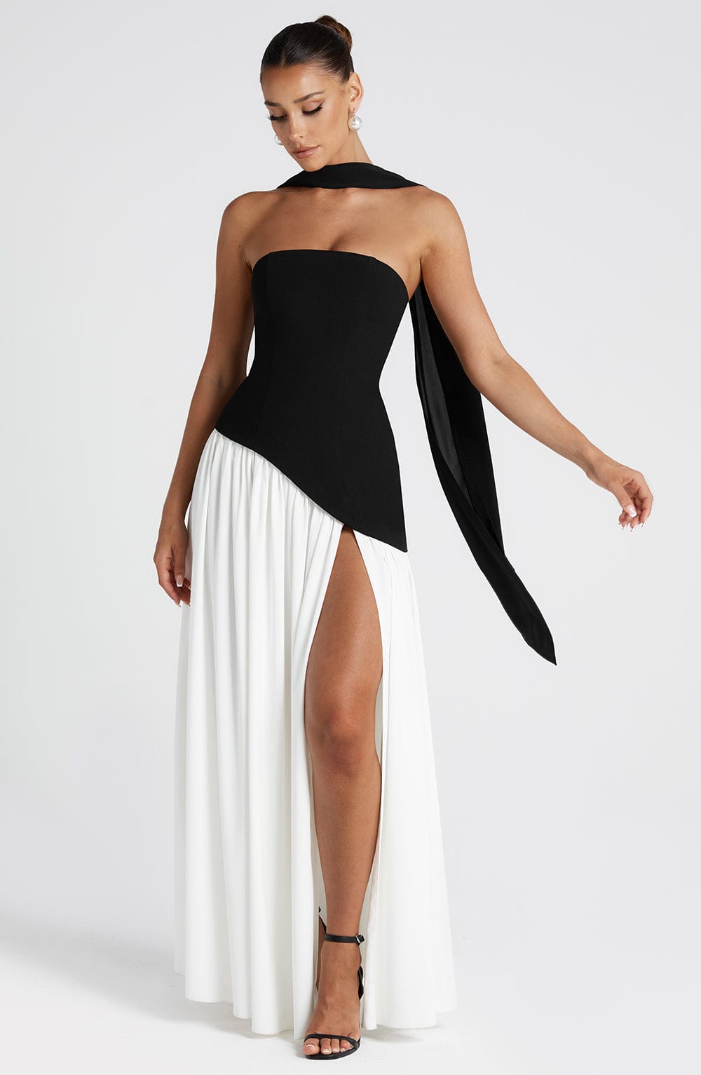 Maliyah Maxi Dress - Black/White - LioraBella