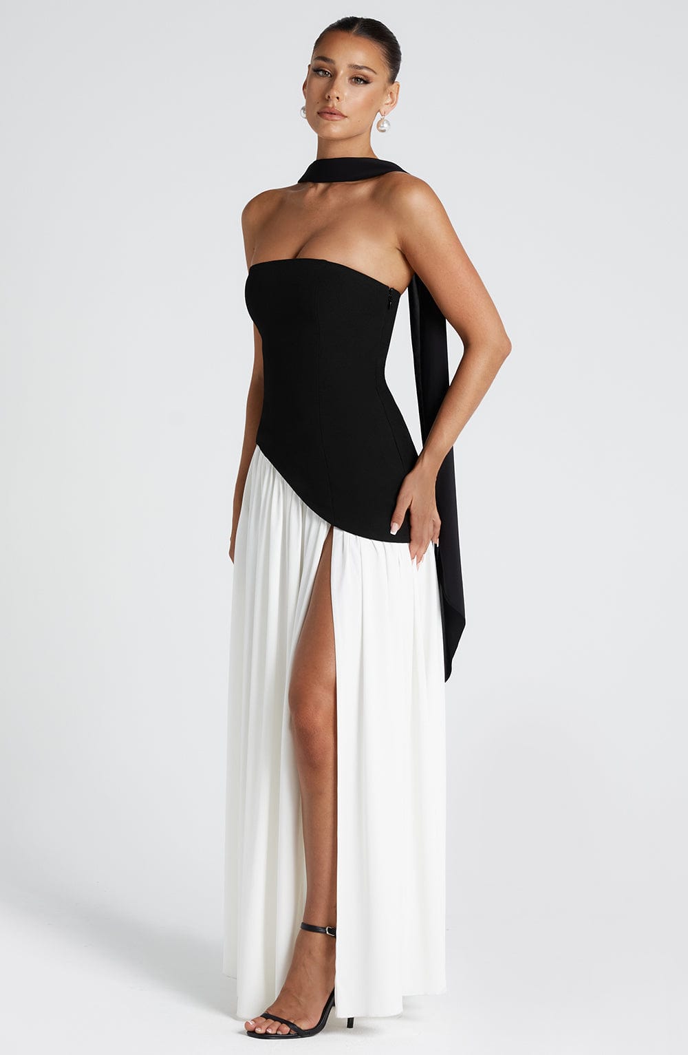 Maliyah Maxi Dress - Black/White - LioraBella